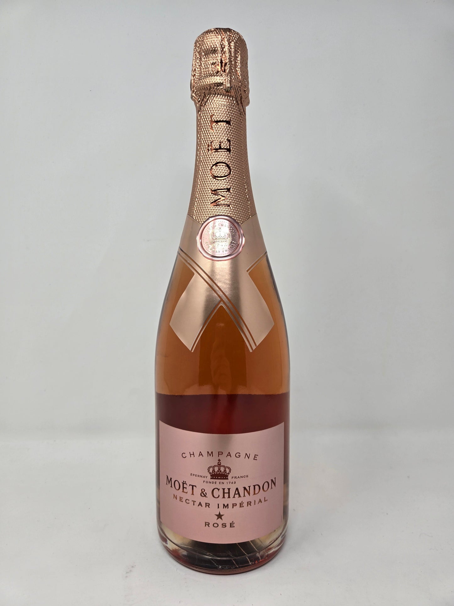 MOET CHANDON Nectar Imperial Rose Luminous