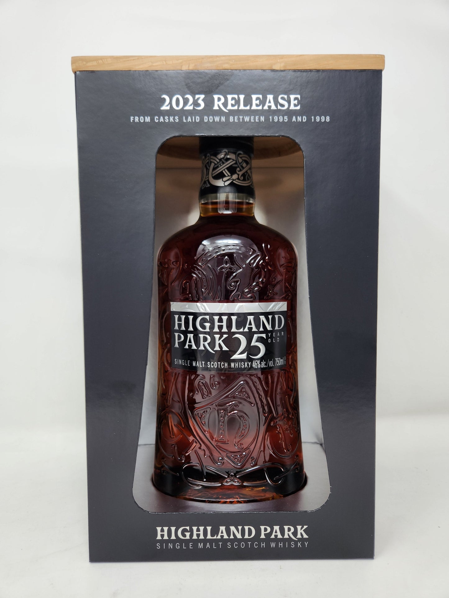 HIGHLAND PARK 25 Year Old