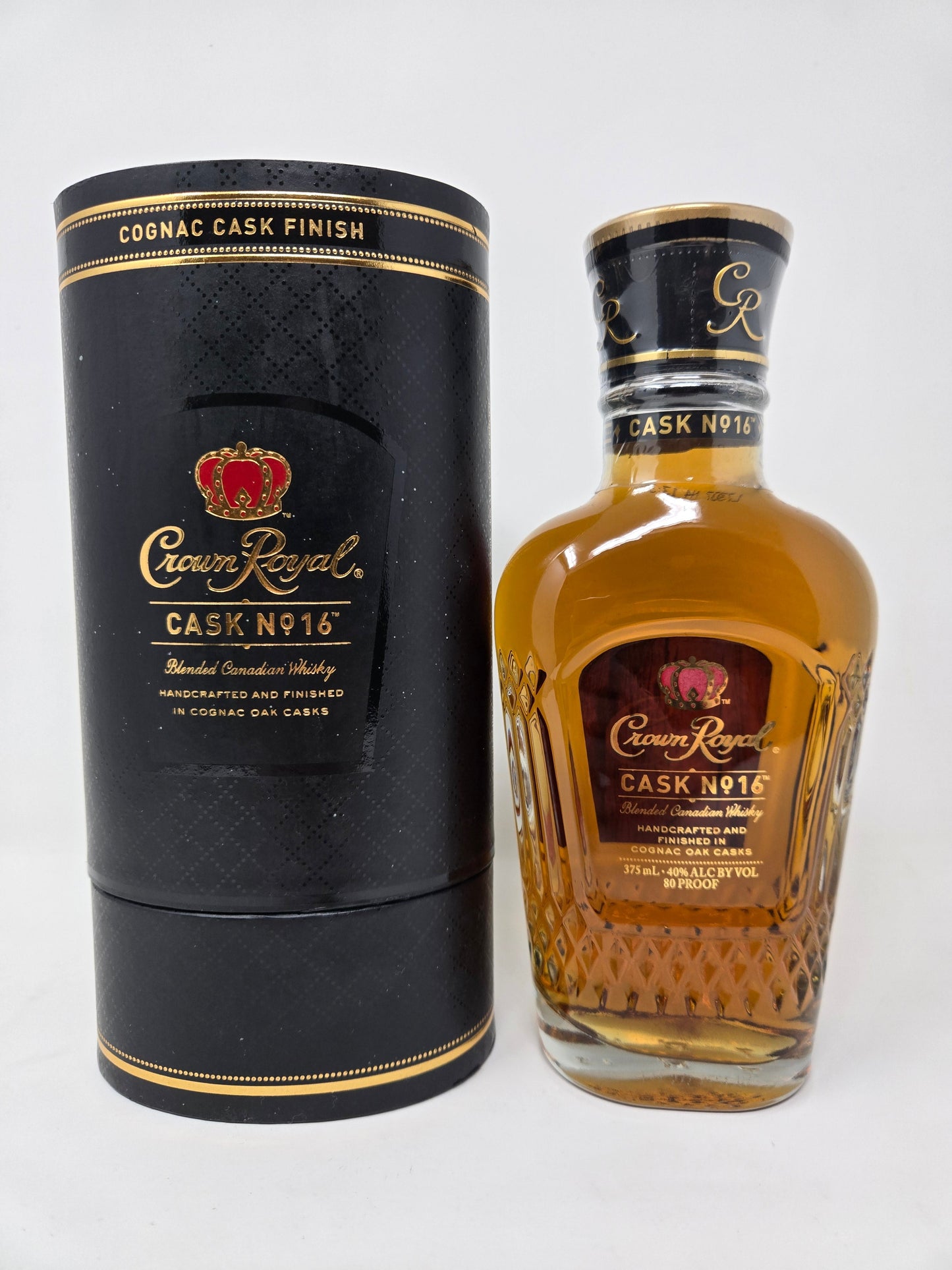 CROWN ROYAL Cask 16 Cognac Cask Finish