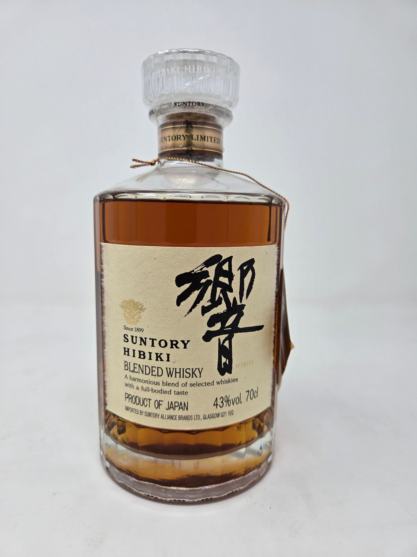 HIBIKI 17-year Flower Crest, Clear Cap (700ml)
