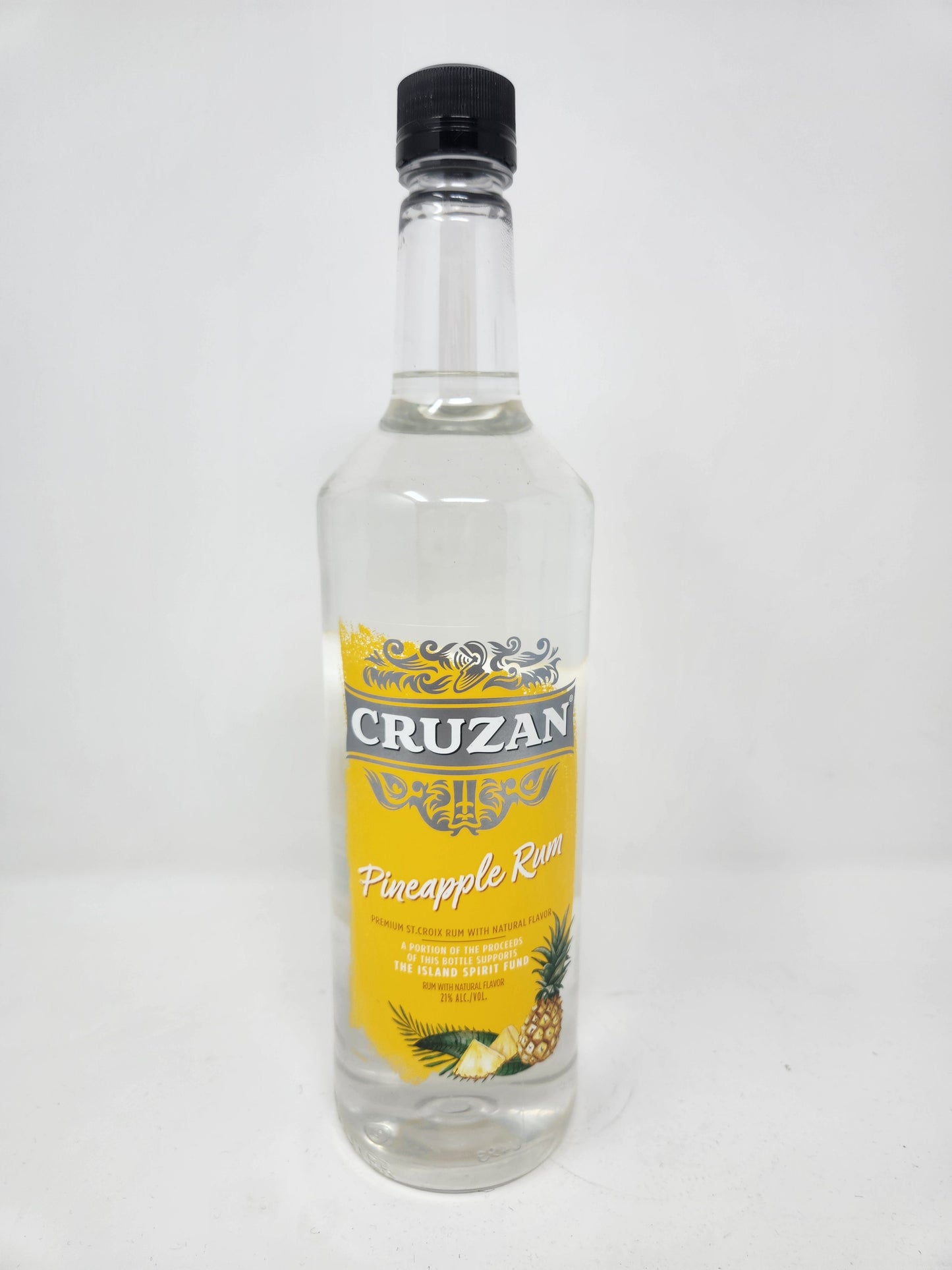 CRUZAN Pineapple Rum