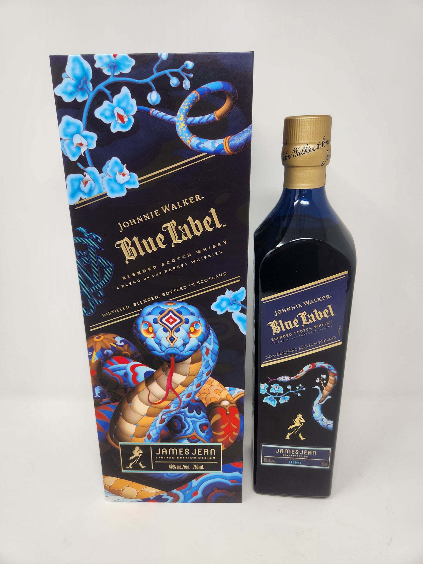 JOHNNIE WALKER Blue Label Year Of The Snake