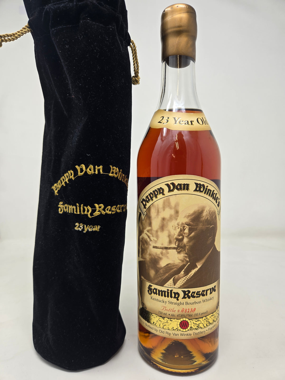PAPPY VAN WINKLE 23-Yr Gold Wax Top