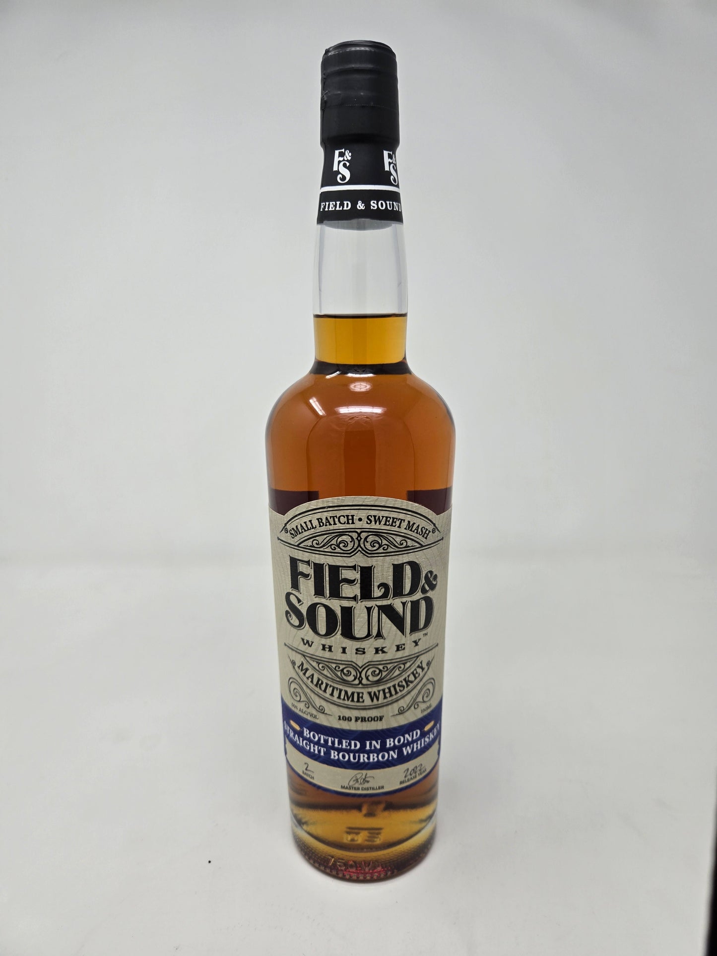 FIELD AND SOUND Bottle In Bond Straight Bourbon