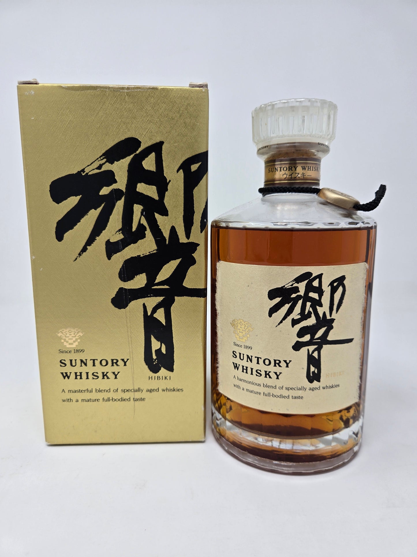 HIBIKI 17-year Old Gold Box (700ml)