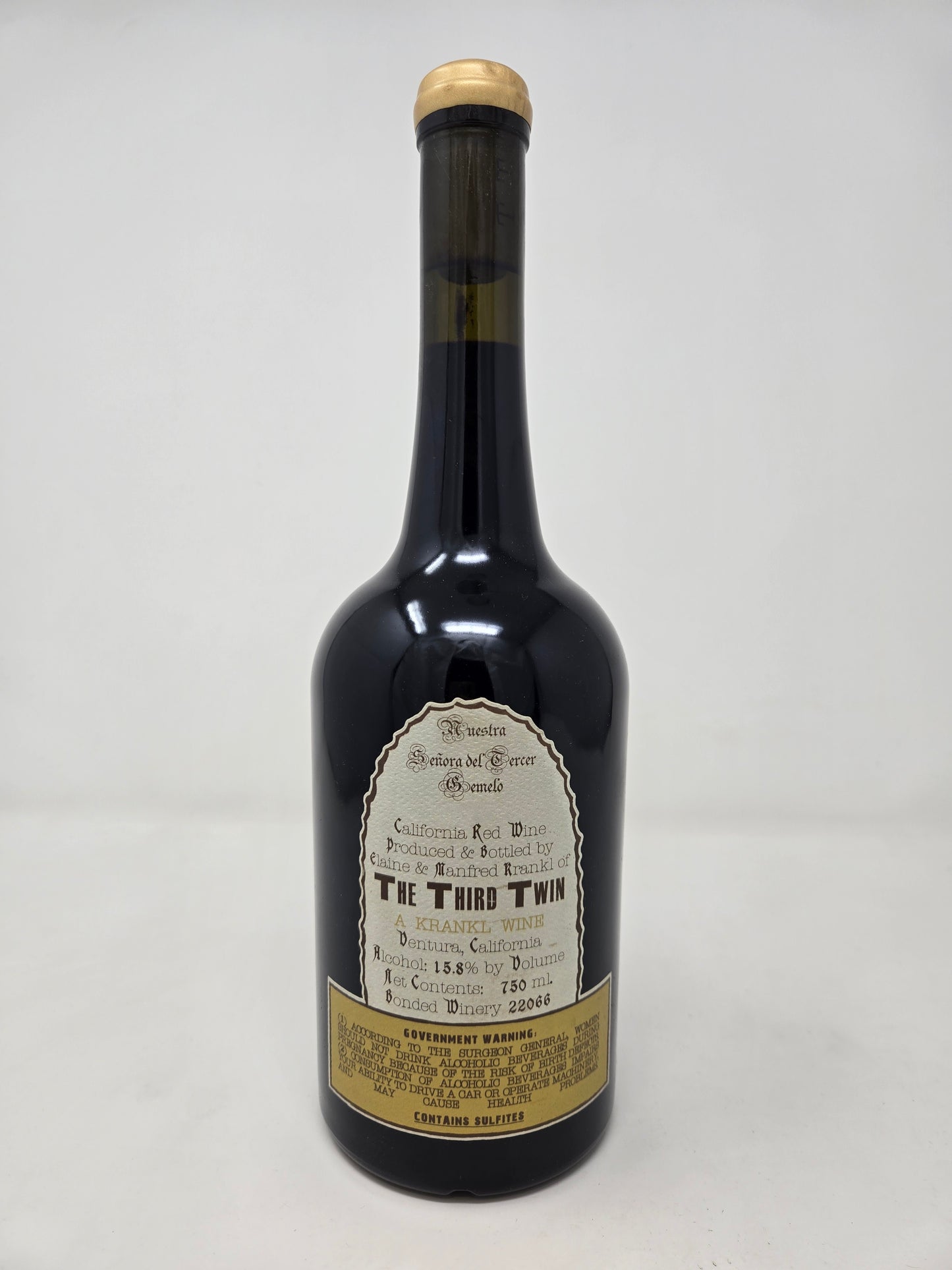THIRD TWIN "Nuestra Señora Del Tercer Gemelo"