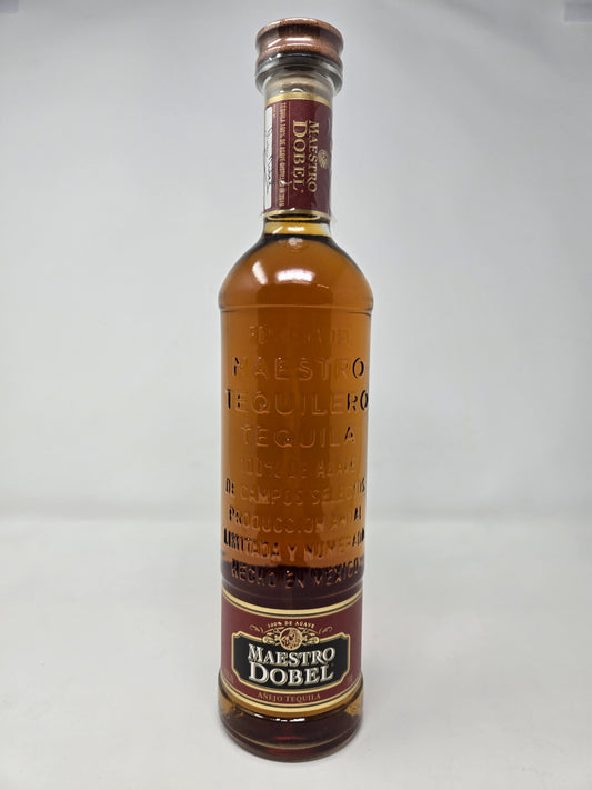MAESTRO DOBEL Tequila Anejo