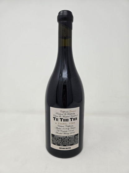 THIRD TWIN Graciano