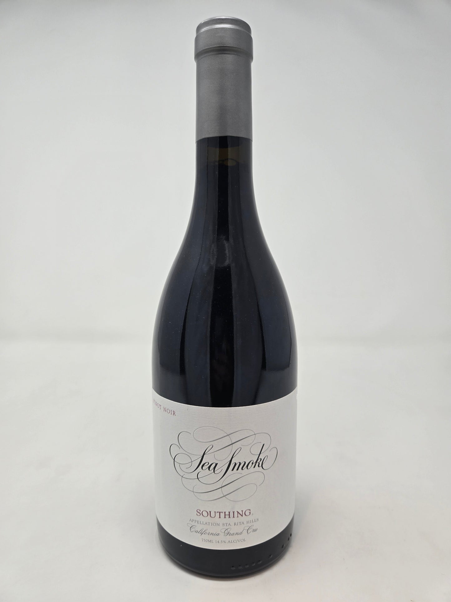SEA SMOKE Cellars Pinot Noir Southing